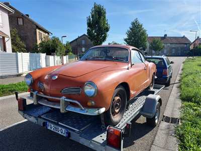 Transport sur plateau de voiture ancienne — Mécaretro 45, Loiret (45)